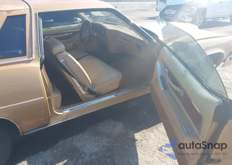 1977 Pontiac Grand Prix из США, поврежденный, VIN 2J57Y7A206199